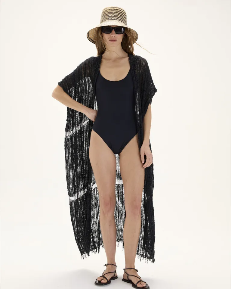 Kimono de algodón con diseño artesanal y acabado único de Blue Sheep en Kimonos para argentina