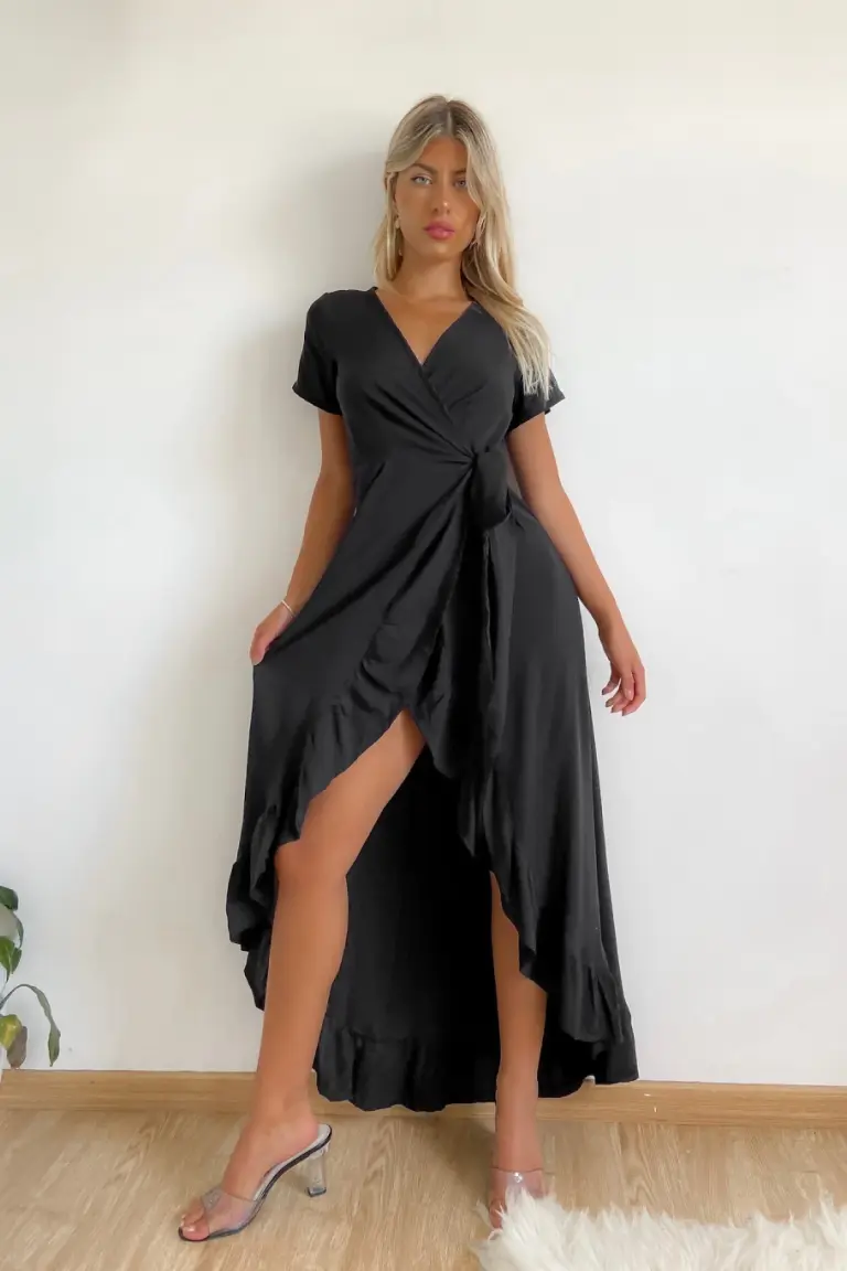 Vestido Cruzado Elegante de Benka en Vestidos para argentina
