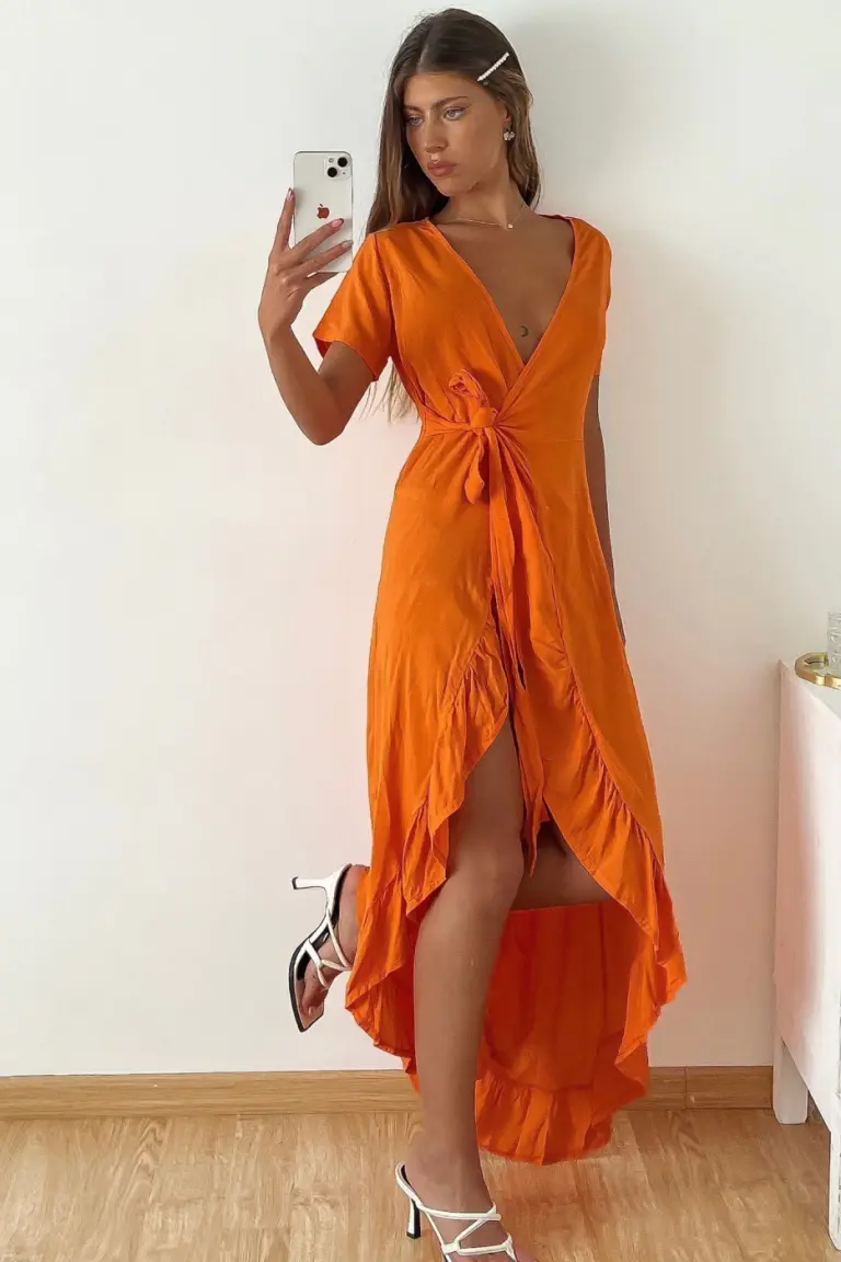 Vestido Cruzado Elegante de Benka en Vestidos para argentina