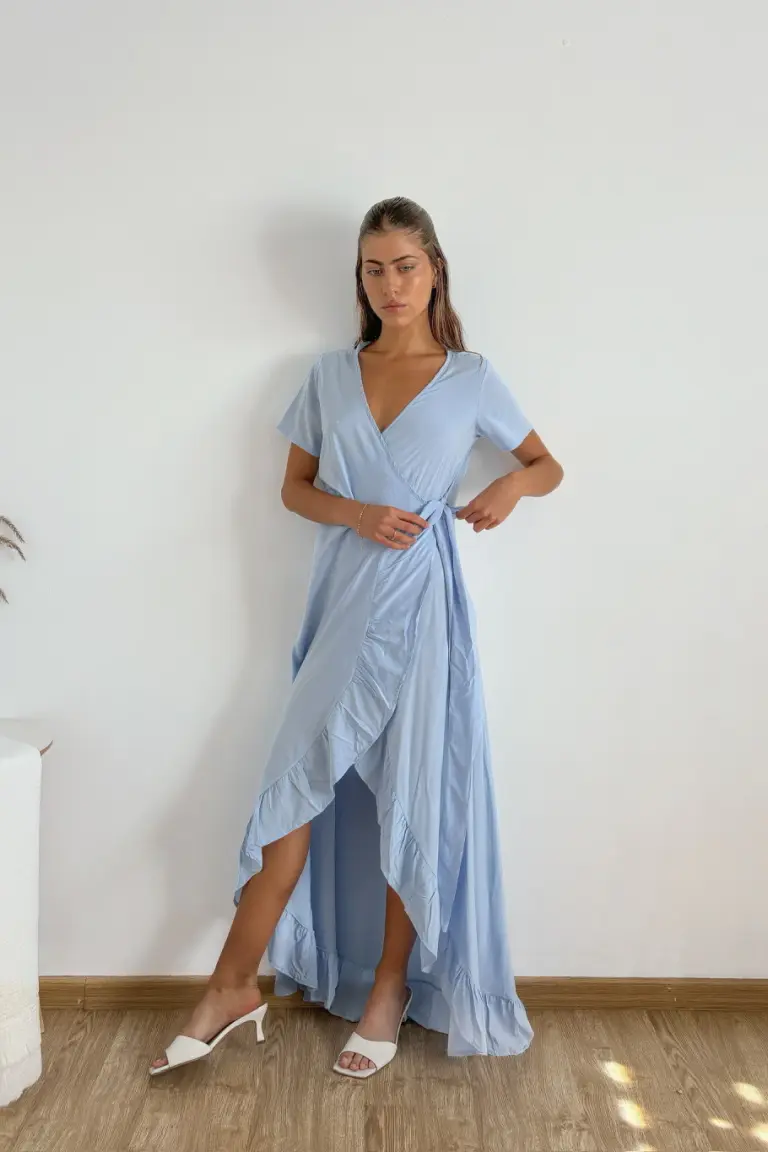 Vestido Cruzado Elegante de Benka en Vestidos para argentina
