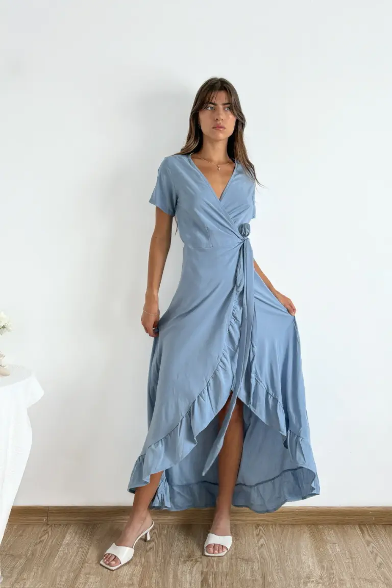 Vestido Cruzado Elegante de Benka en Vestidos para argentina