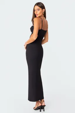 Maxi vestido cut out canalé de Edikted en Vestidos para argentina