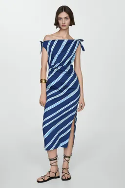 Vestido rayas hombros descubiertos de Mango en Vestidos para argentina
