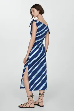 Vestido rayas hombros descubiertos de Mango en Vestidos para argentina