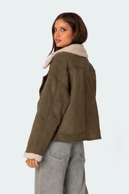 Campera oversize corderito gamuza sintética de Edikted en Chaquetas para argentina