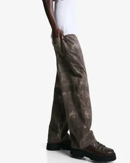 Pantalón superbaggy estampado de Bershka en Pantalones para argentina