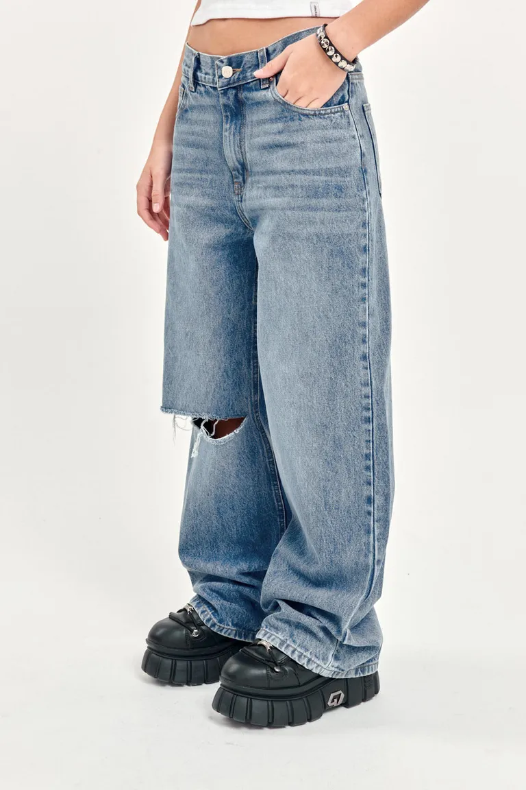 Pantalones de pierna ancha con detalles artesanales y rotura frontal de 47 Street en Pantalones para argentina