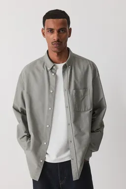 Camisa oxford regular fit de H&M en Camisas para argentina