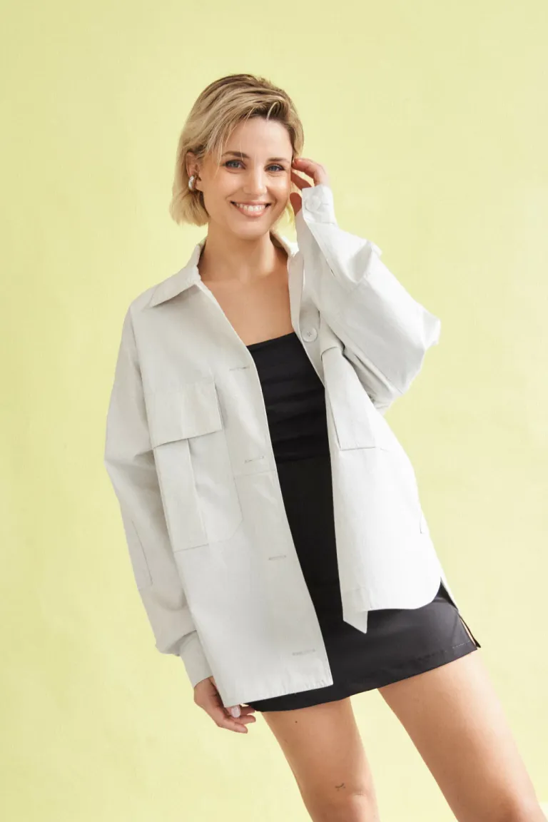 Chaqueta de abrigo negra para mujer, diseño moderno y elegante de Apricot en Chaquetas para argentina