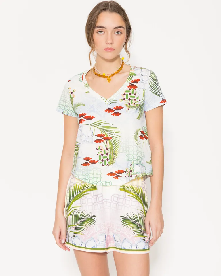 Remera estampada de corte relajado y caída suave para mujer de Jazmin Chebar en Remeras para argentina