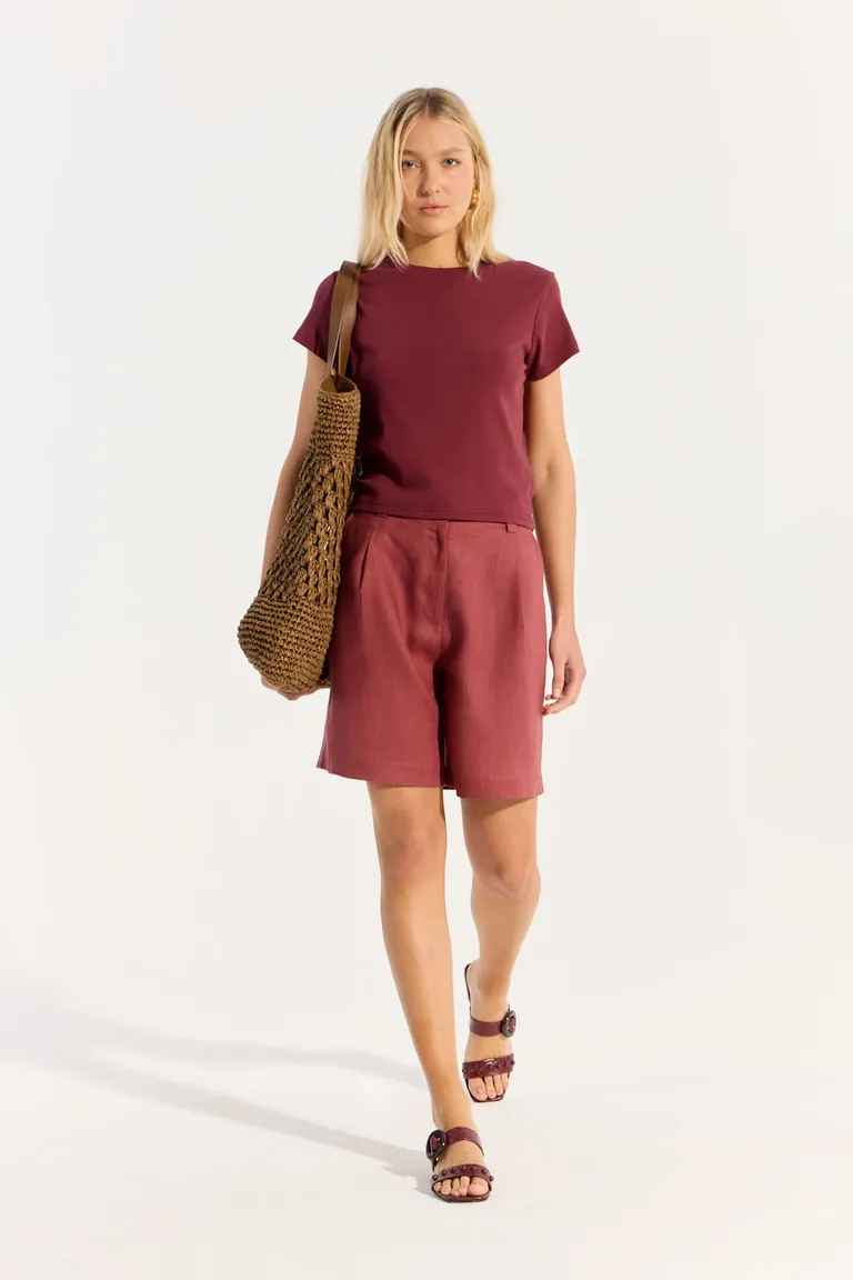 Remera de cuello redondo y manga corta para mujer en tono borgoña de Portsaid en Remeras para argentina