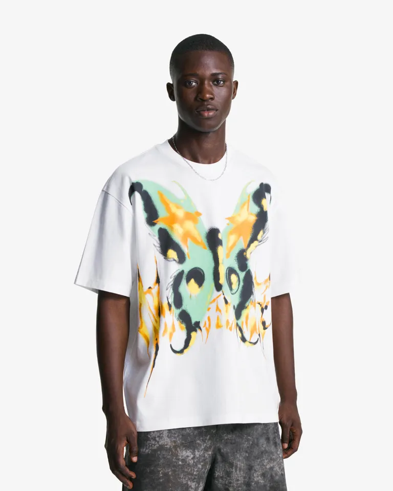 Remera manga corta estampada de Bershka en Remeras y Polos para argentina