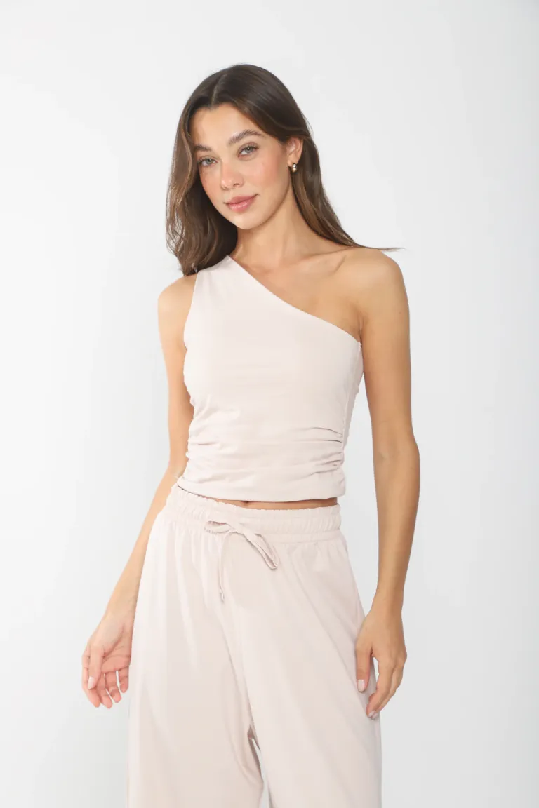 Top de algodón de un solo hombro con pinzas a un lado para un ajuste estilizado de Belle en Tops para argentina