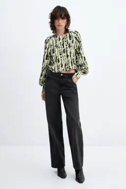Blusa estampada con lazo de Mango en Blusas para argentina