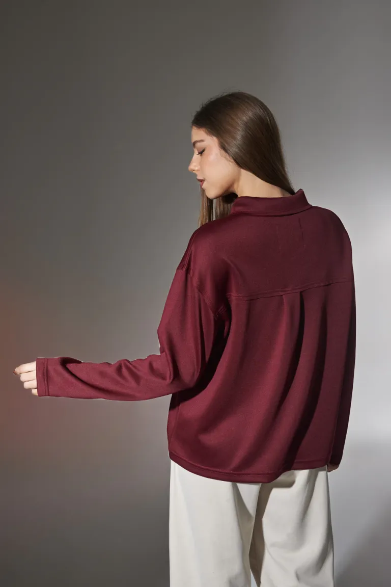 Buzo de punto rojo de corte clásico y diseño versátil para mujer de Apricot en Buzos y Sweaters para argentina