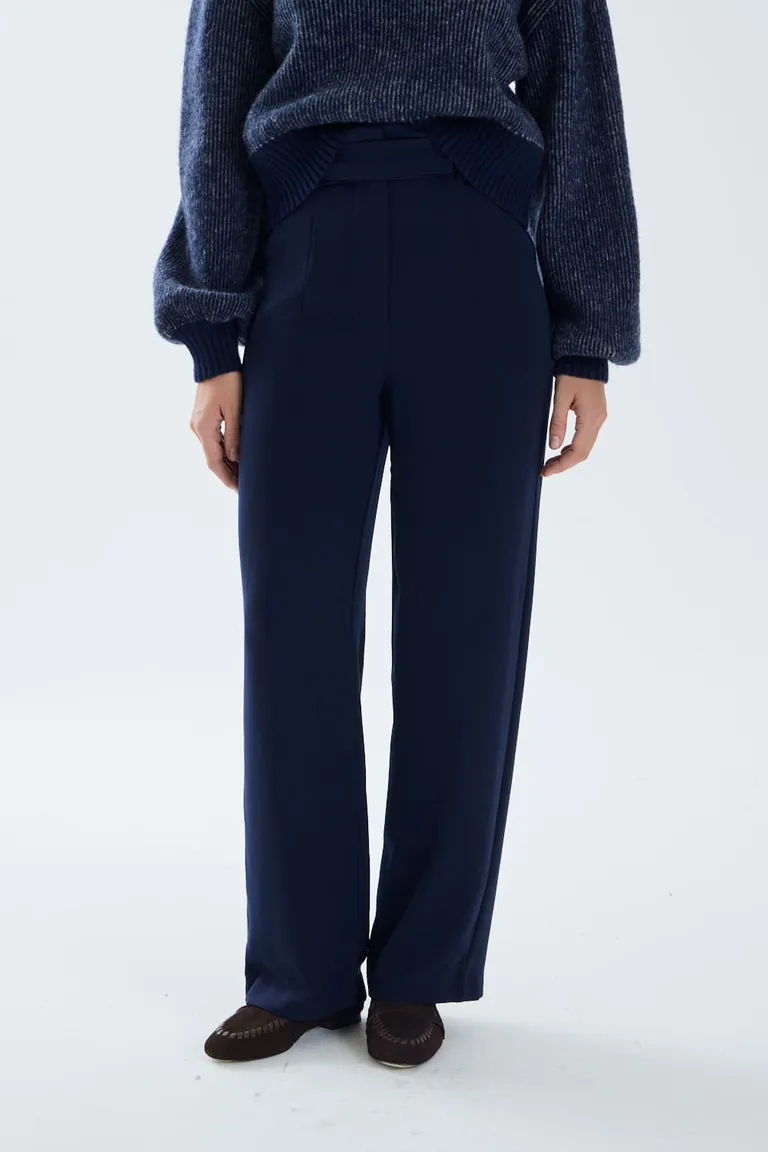 Pantalón sastrero de tiro alto con pinzas y corte recto de Portsaid en Pantalones para argentina