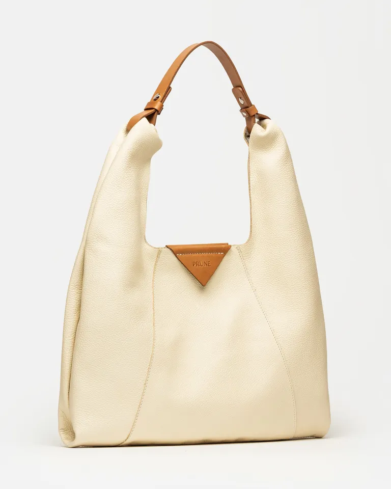 Cartera de hombro grande y versátil en cuero granulado de Prüne en Bolsos y Carteras para argentina
