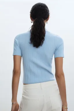 Camiseta cuello polo de Mango en Remeras para argentina
