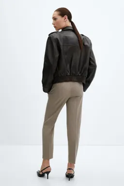 Pantalón recto con pinzas de Mango en Pantalones para argentina