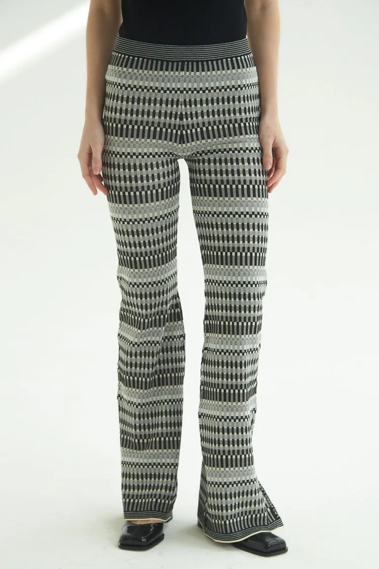 Pantalón de cintura alta con estampado geométrico y calce al cuerpo de Las Pepas en Pantalones para argentina