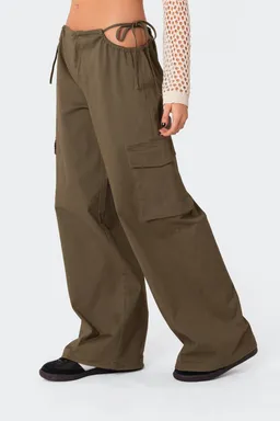 Pantalón cargo recortes carlo de Edikted en Pantalones para argentina
