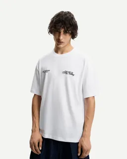 Remera manga corta estampada de Bershka en Remeras y Polos para argentina