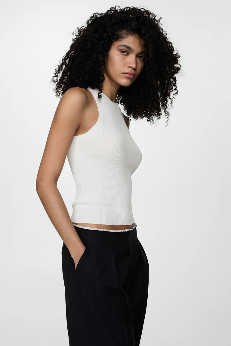 Top punto canalé de Mango en Tops para argentina