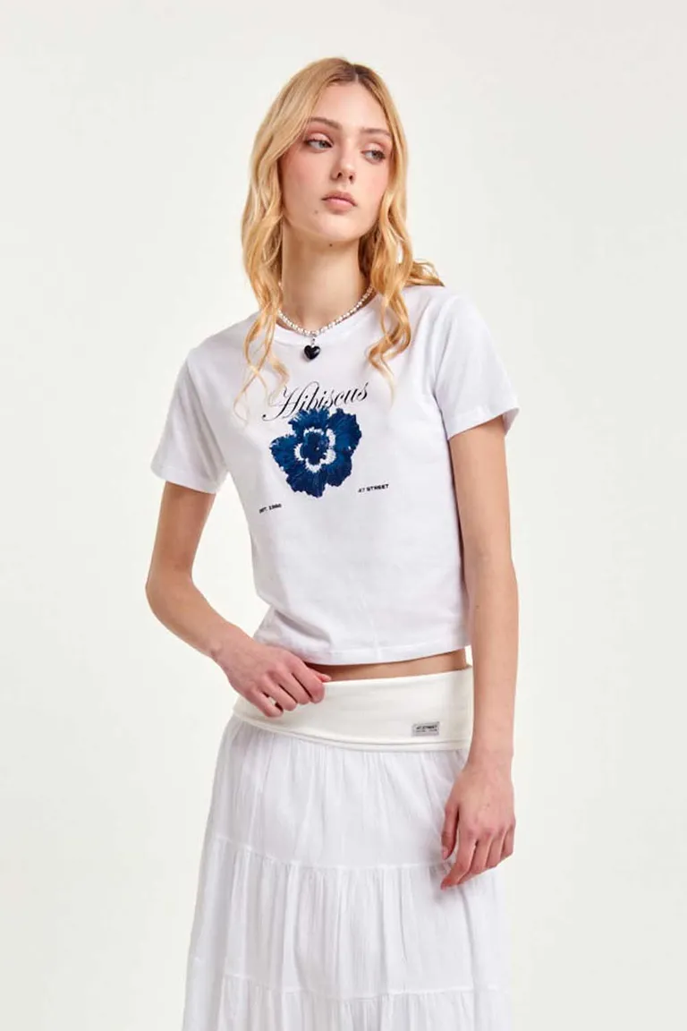 Remera de algodón con estampa floral de manga corta y cuello redondo de 47 Street en Remeras para argentina