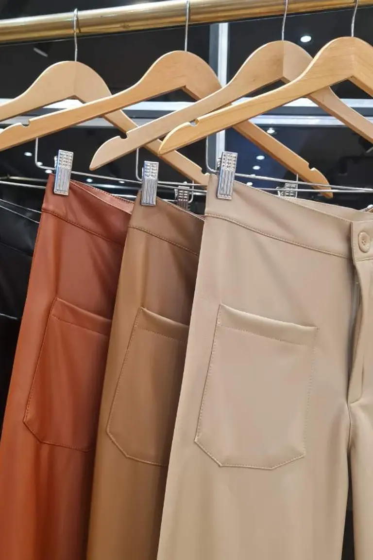 Pantalón de Tiro Alto de Hesed en Pantalones para argentina