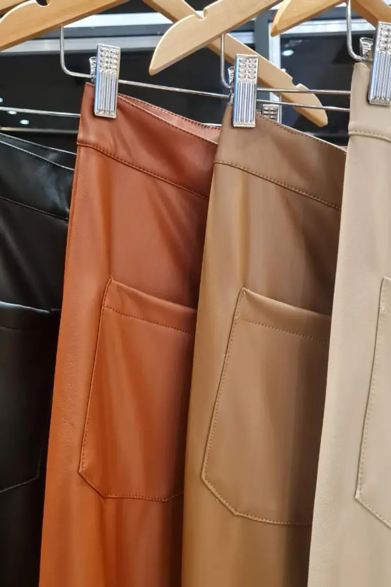 Pantalón de Tiro Alto de Hesed en Pantalones para argentina