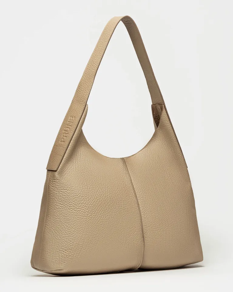 Bolso hobo con manija ancha y cierre de broche imán de estructura blanda de Prüne en Bolsos y Carteras para argentina