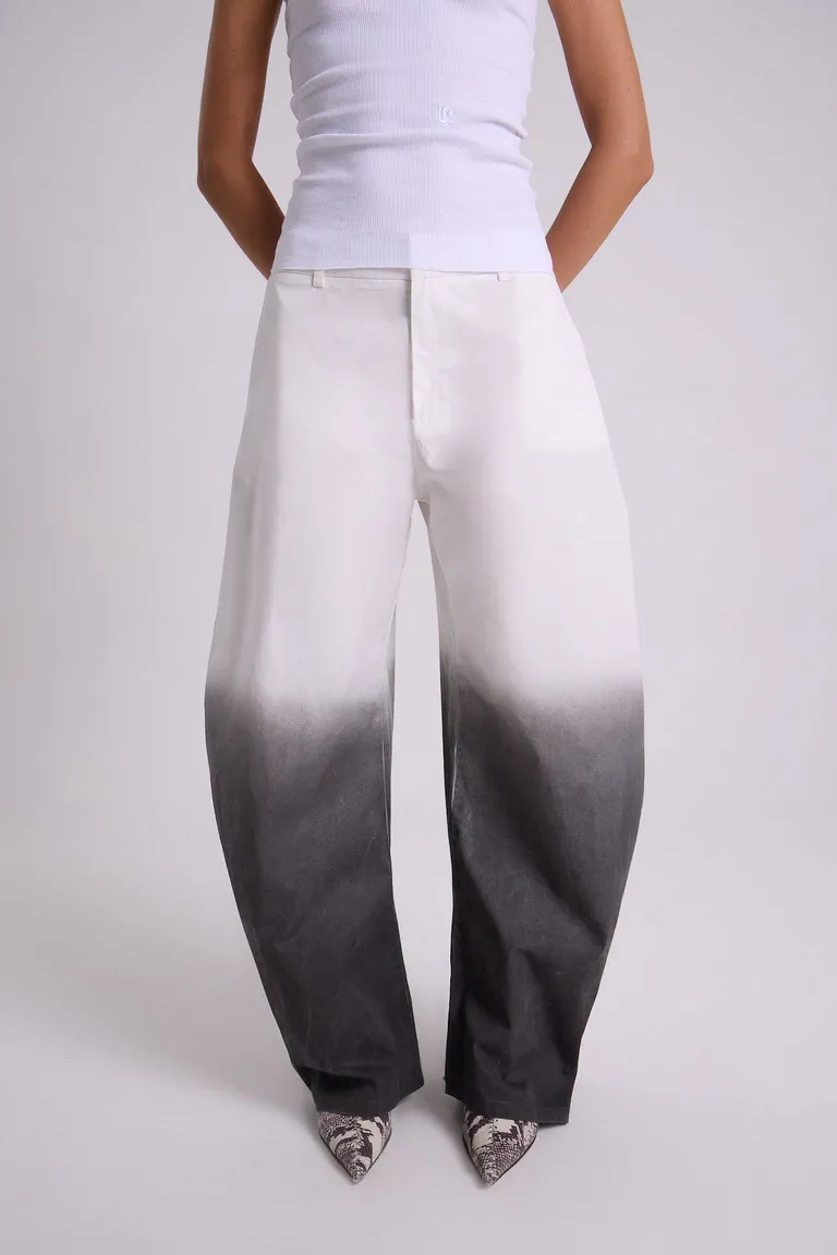 Pantalón amplio y estilizado con acabado degradado en gabardina de algodón de Maria Cher en Pantalones para argentina