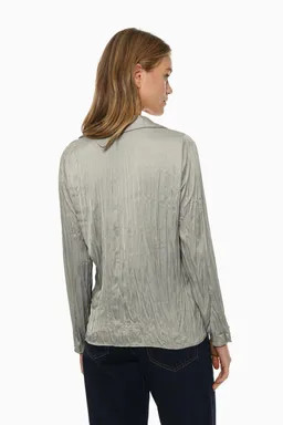 Camisa de satén arrugada de Lefties en Camisas para argentina
