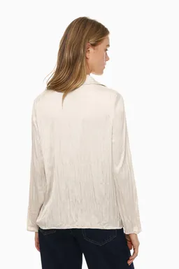 Camisa de satén arrugada de Lefties en Camisas para argentina
