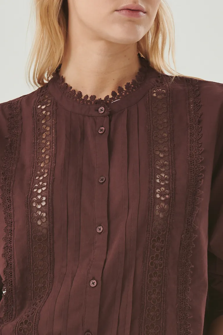 Blusa de manga larga con detalles de encaje y bordados en tonos marrones de Sweet en Blusas para argentina