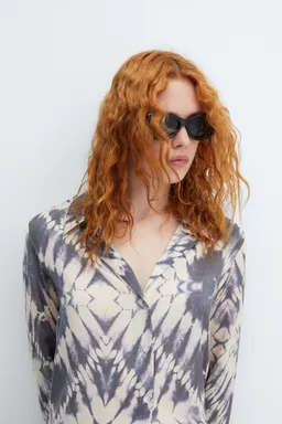 Camisa tiedye satinada de Mango en Camisas para argentina