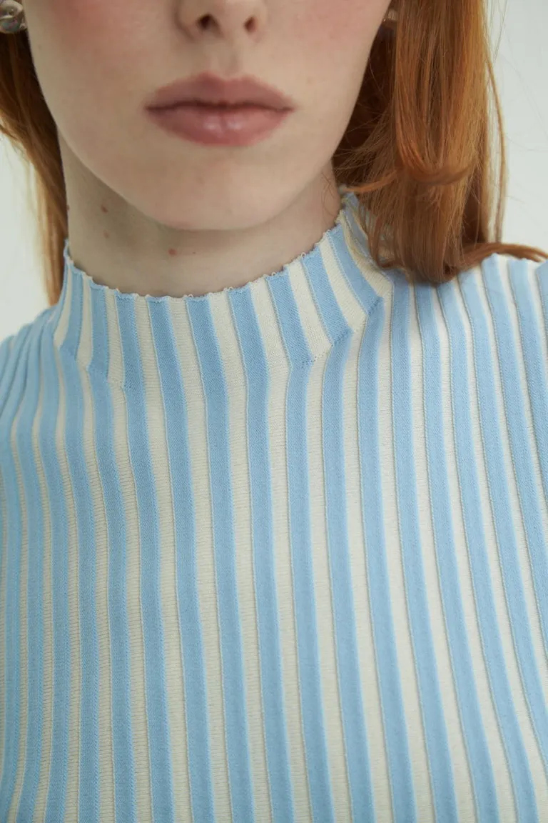 Top de cuello alto con efecto de rayas bicolor reversible de Las Pepas en Tops para argentina