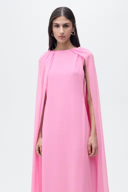 Vestido capa vuelo de Mango en Vestidos para argentina