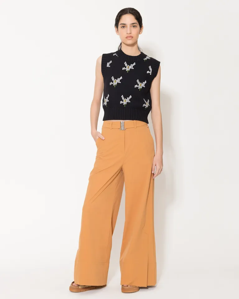Pantalón ancho de corte wide leg en tono naranja energético de Jazmin Chebar en Pantalones para argentina