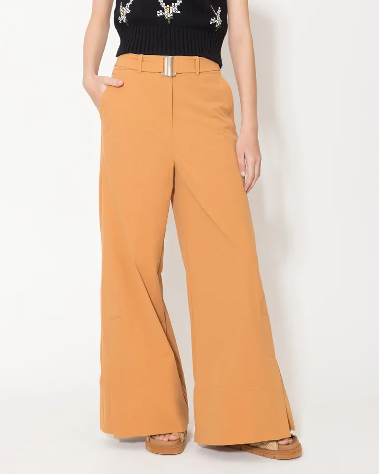 Pantalón ancho de corte wide leg en tono naranja energético de Jazmin Chebar en Pantalones para argentina