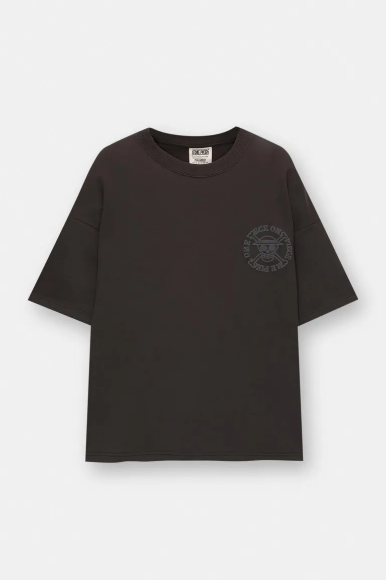 Sudadera manga corta one piece de Pull&Bear en Remeras y Polos para argentina