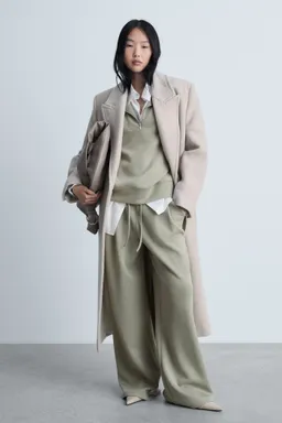 Pantalón jogger wideleg pinzas de Mango en Pantalones para argentina