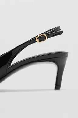 Zapato kitten adorno metálico de Mango en Zapatos con Tacos para argentina