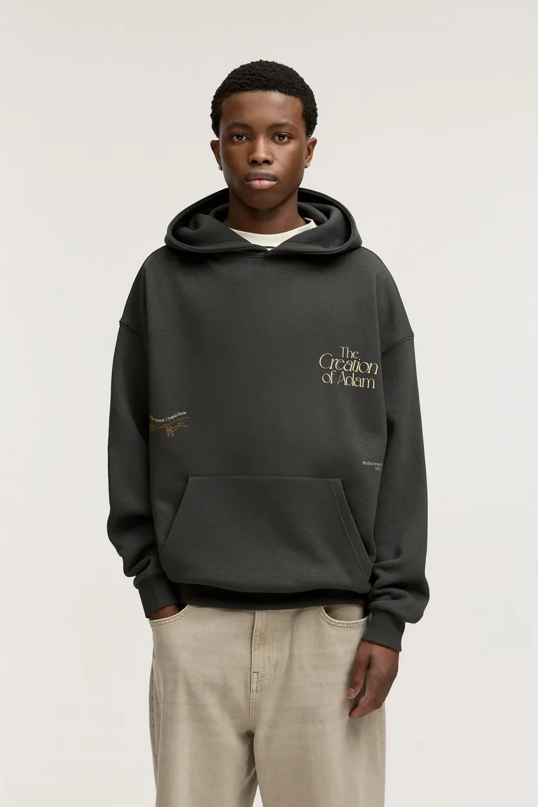 Buzo creación de adán de Pull&Bear en Buzos y Sweaters para argentina