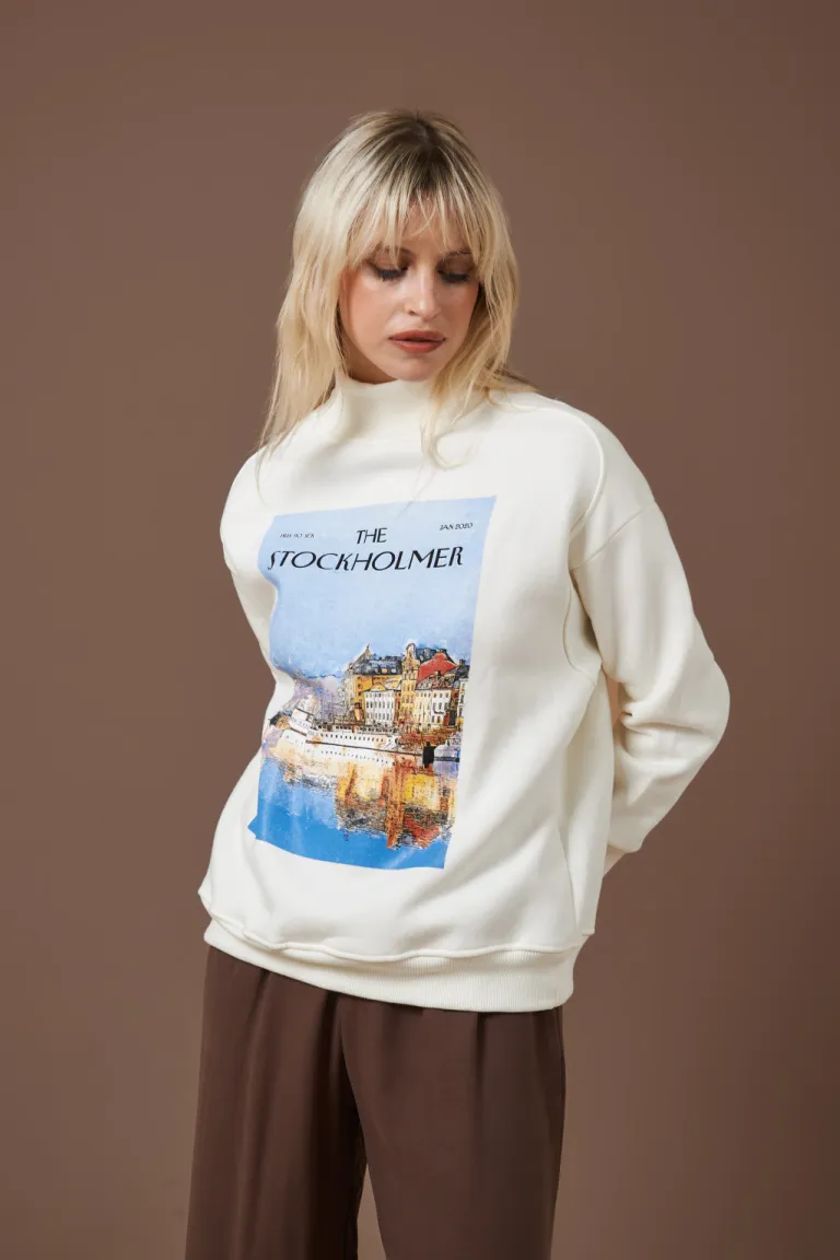Buzo estampado en blanco con diseño gráfico para mujer de Apricot en Buzos y Sweaters para argentina