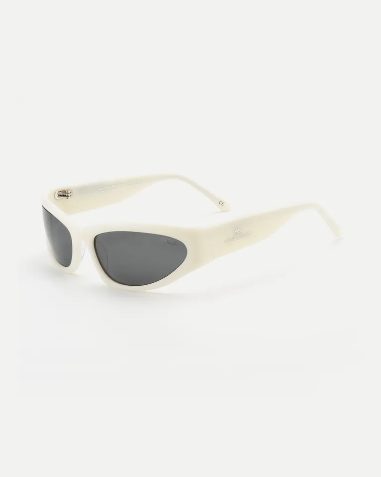 Gafas de sol adaptables de acetato con lentes polarizadas y filtro UV de Ay Not Dead en Anteojos para argentina