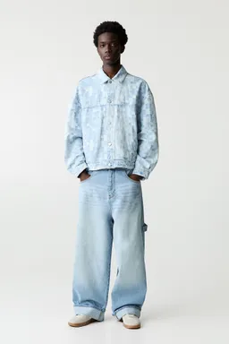 Jeans carpenter baggy bajo de Pull&Bear en Pantalones para argentina