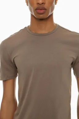 Remera entallada suave de Lefties en Remeras y Polos para argentina