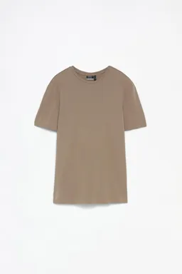 Remera entallada suave de Lefties en Remeras y Polos para argentina