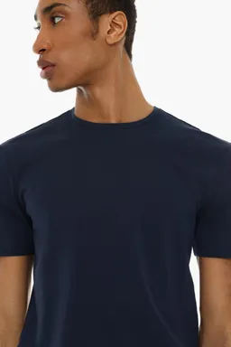 Remera entallada suave de Lefties en Remeras y Polos para argentina